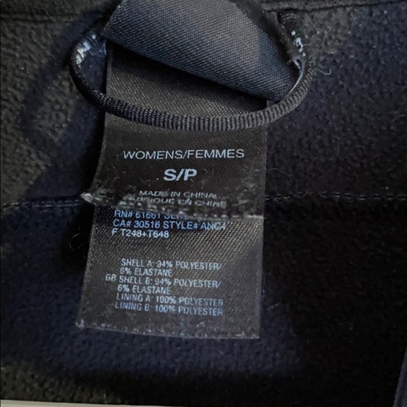 The North Face Jacket. - Picture 2 of 3